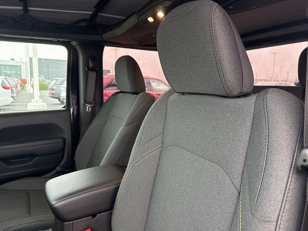 new 2026 Jeep Wrangler car, priced at $36,802