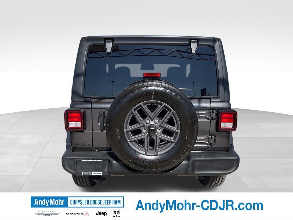 new 2026 Jeep Wrangler car, priced at $41,931