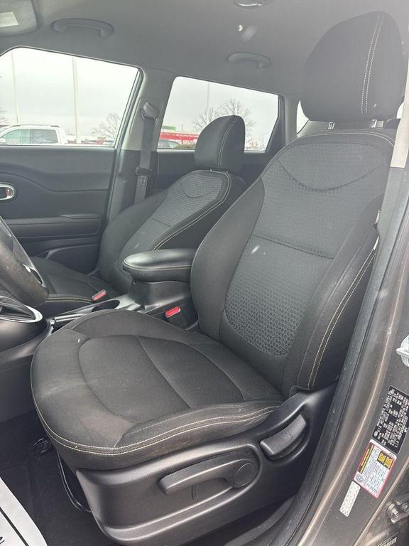used 2016 Kia Soul car, priced at $5,527