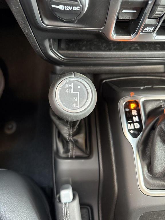 new 2025 Jeep Gladiator car, priced at $44,191