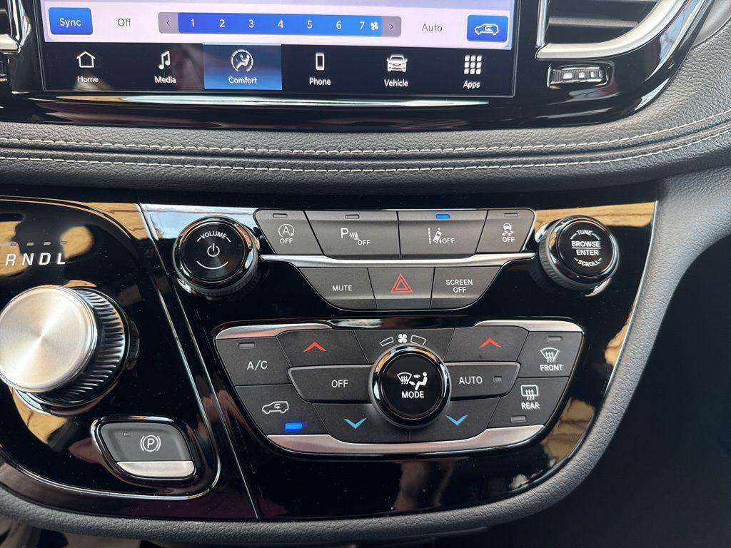 new 2026 Chrysler Pacifica car, priced at $42,652