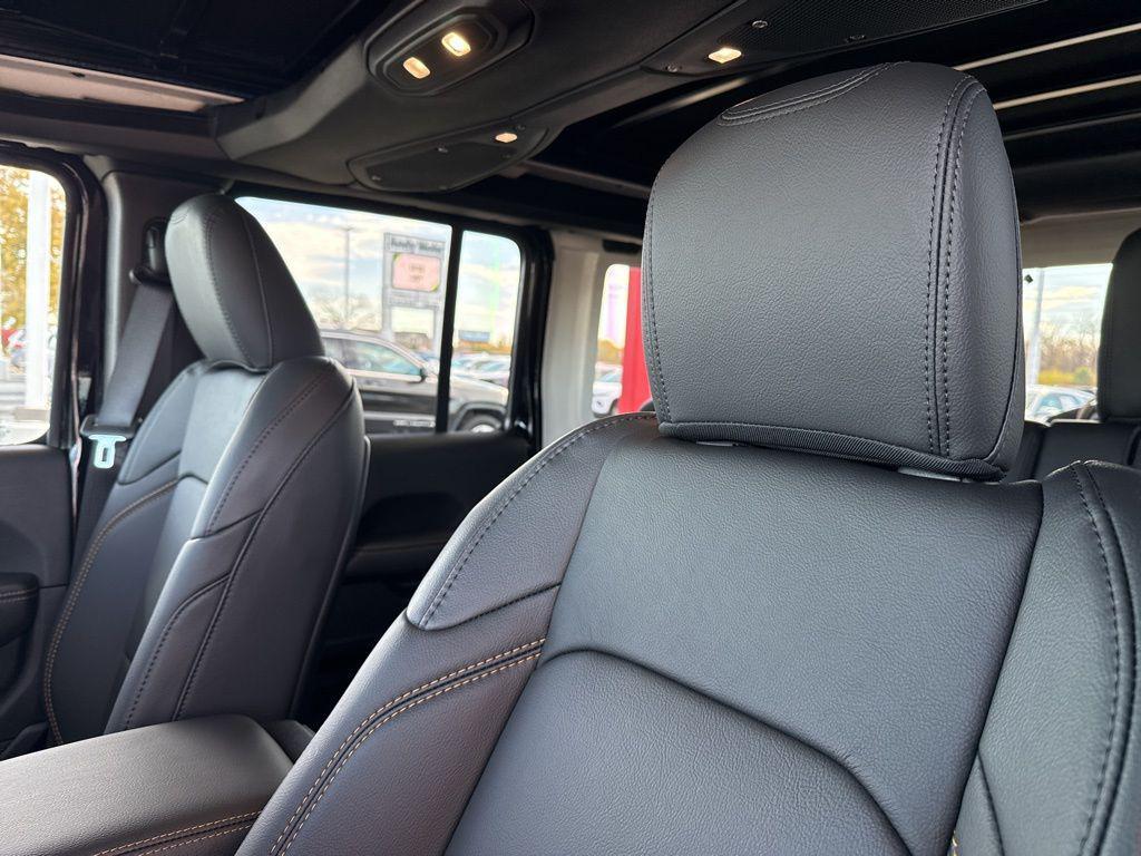 new 2026 Jeep Wrangler car, priced at $54,648