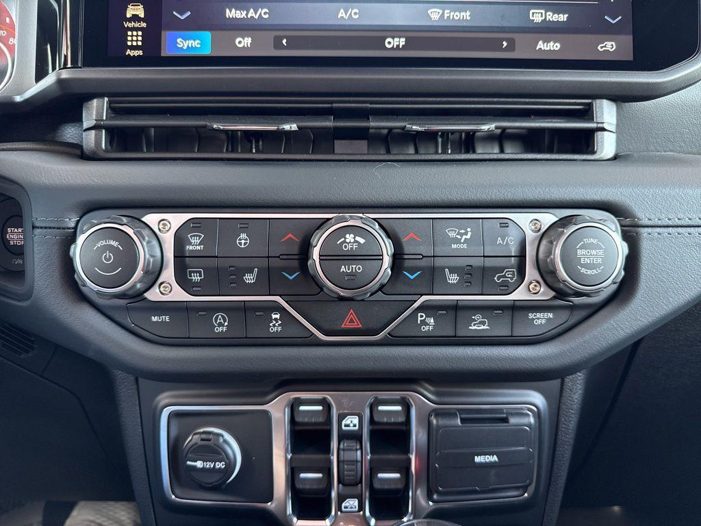 new 2026 Jeep Wrangler car, priced at $54,648