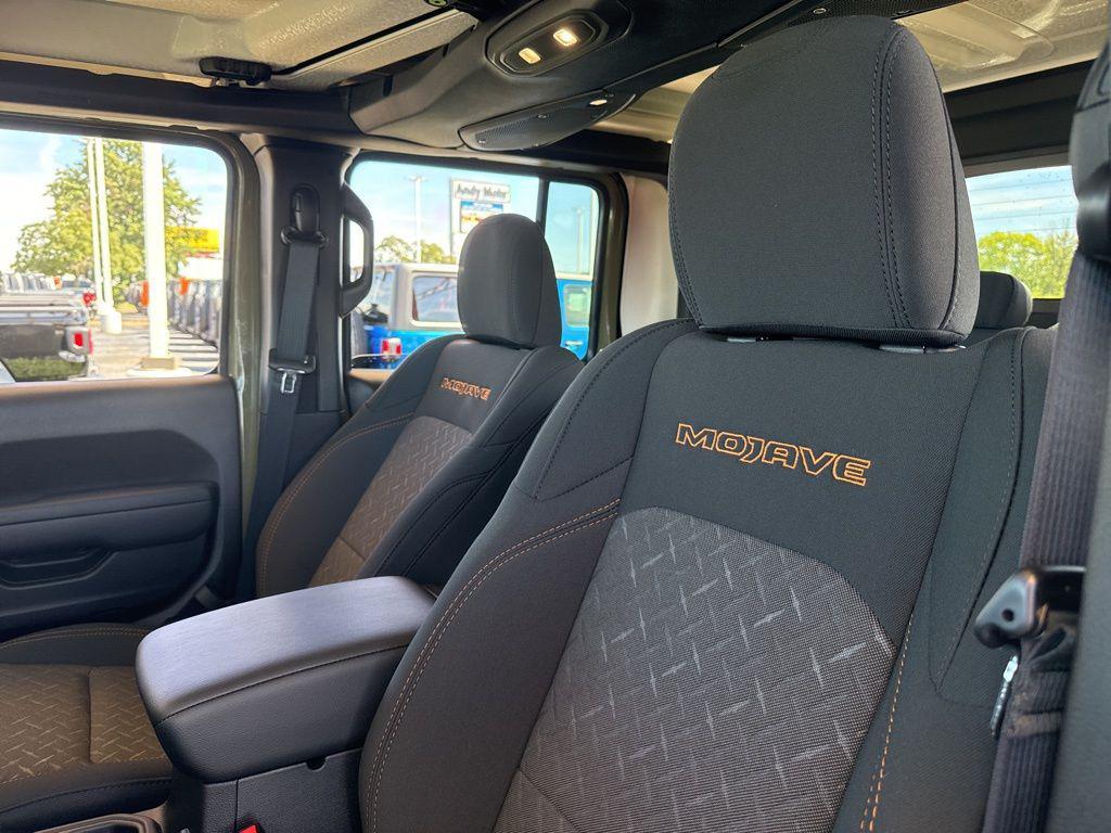 new 2025 Jeep Gladiator car, priced at $49,941