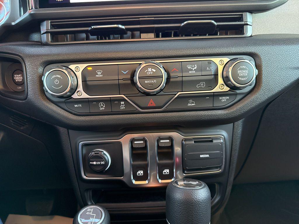 new 2026 Jeep Wrangler car, priced at $37,419