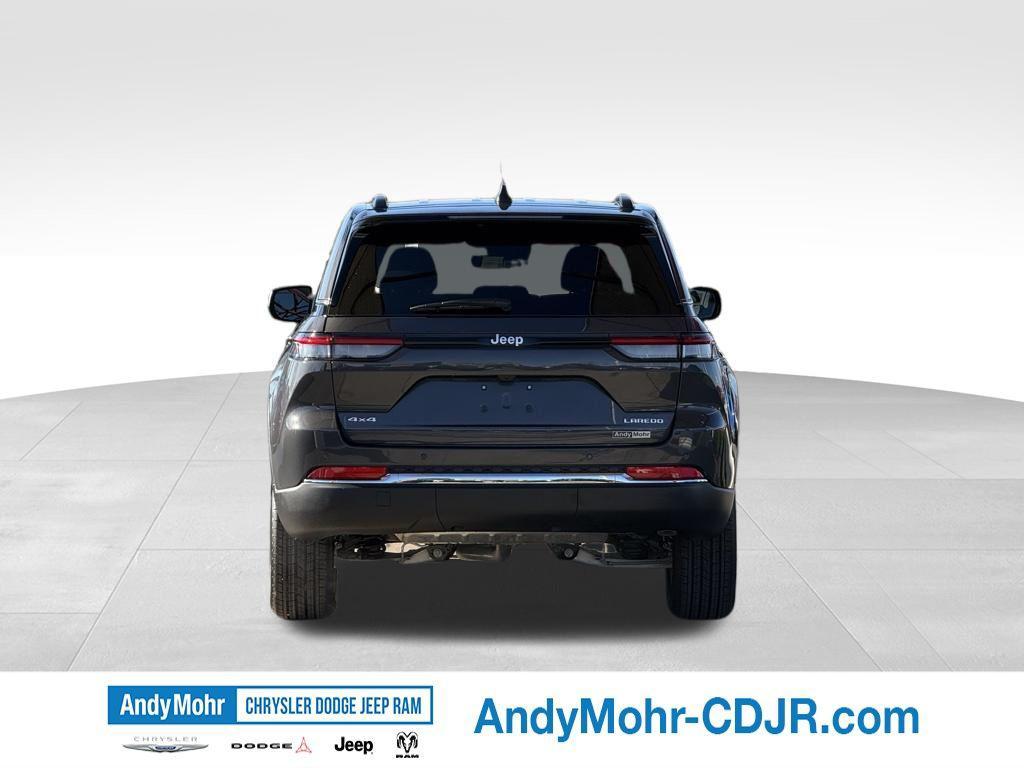 new 2026 Jeep Grand Cherokee car, priced at $43,000