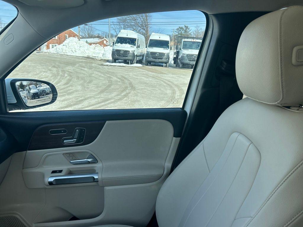 used 2020 Mercedes-Benz GLB 250 car, priced at $21,409