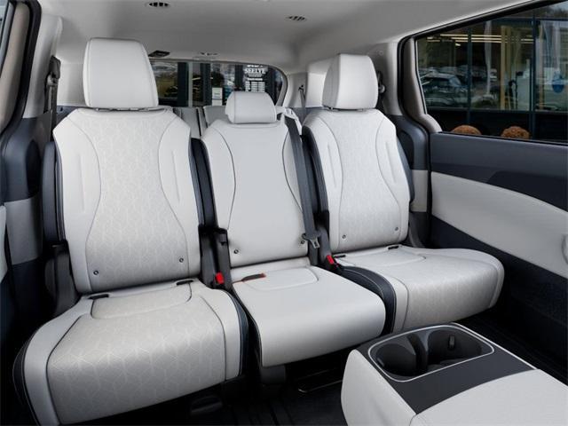 new 2026 Kia Carnival Hybrid car, priced at $43,443