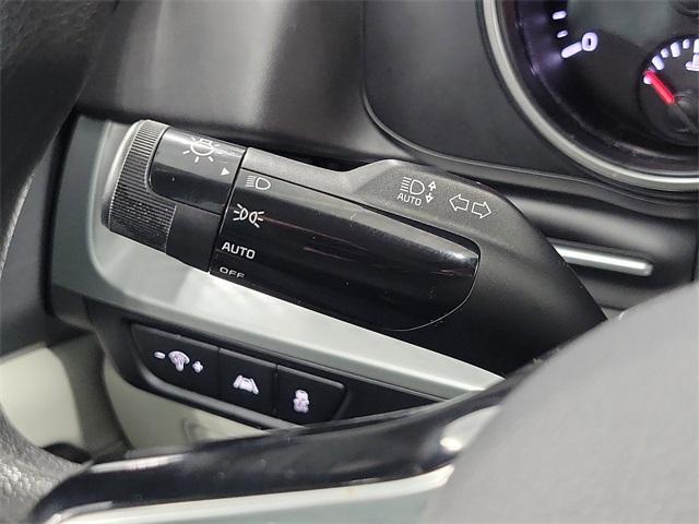 used 2022 Kia Carnival car, priced at $20,000