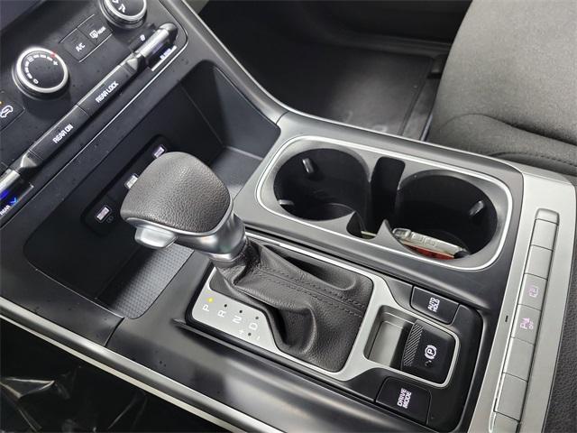 used 2022 Kia Carnival car, priced at $20,000