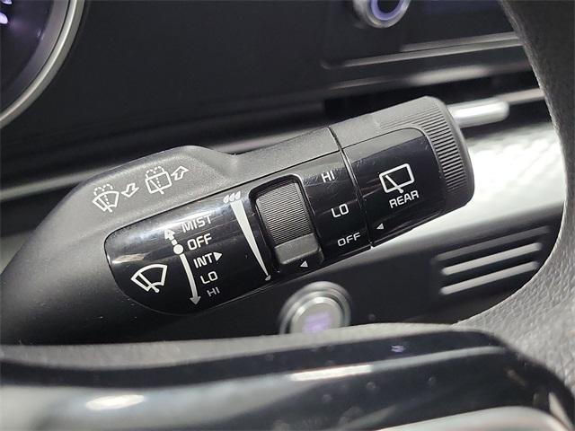 used 2022 Kia Carnival car, priced at $20,000