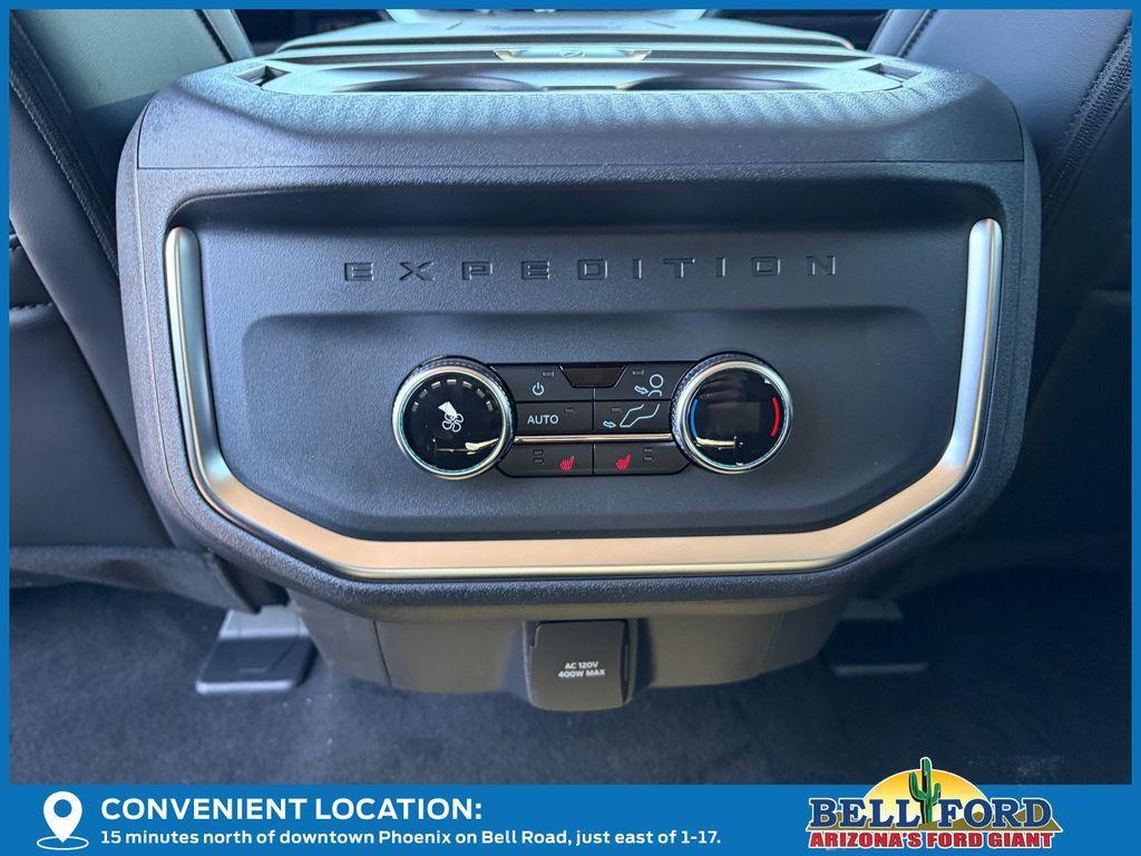 new 2025 Ford Expedition car, priced at $79,452