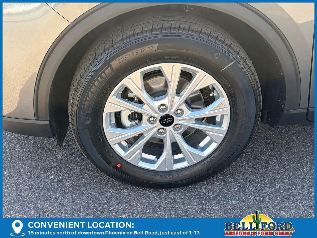 new 2026 Ford Escape car, priced at $29,368