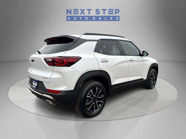 used 2025 Chevrolet TrailBlazer car, priced at $22,488