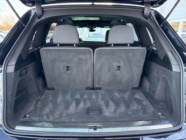 used 2021 Audi Q7 car, priced at $31,675