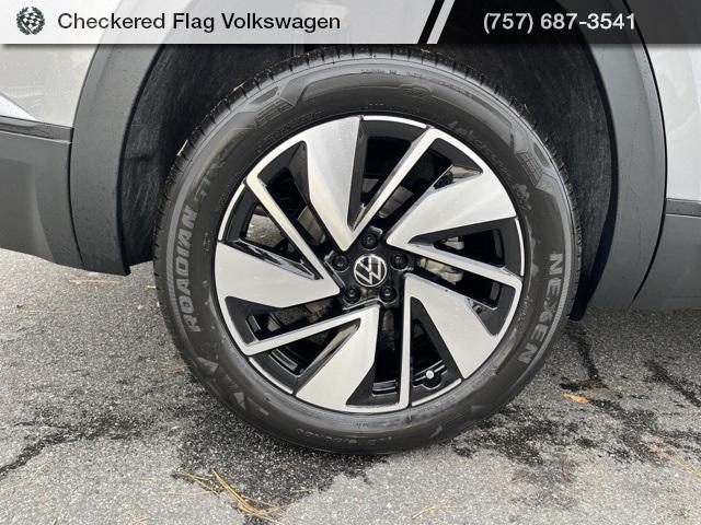 new 2026 Volkswagen Atlas car, priced at $41,603