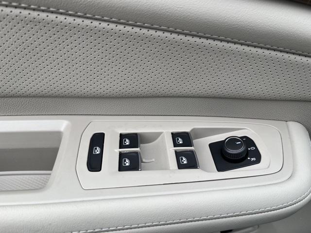 new 2026 Volkswagen Atlas car, priced at $46,199