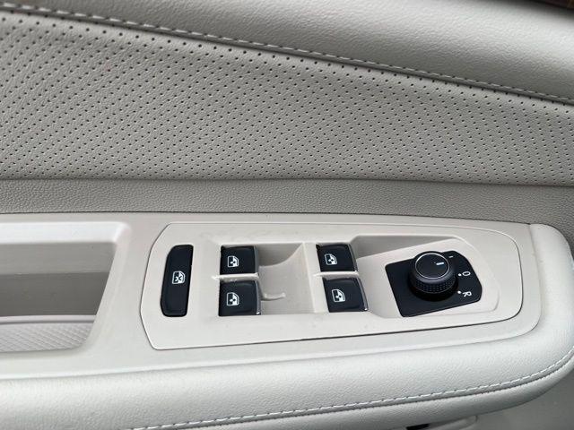 new 2026 Volkswagen Atlas car, priced at $46,490