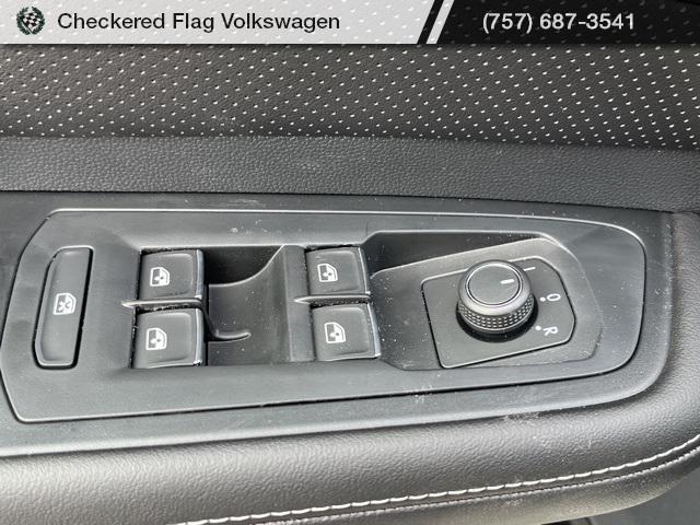 new 2026 Volkswagen Atlas Cross Sport car, priced at $43,551