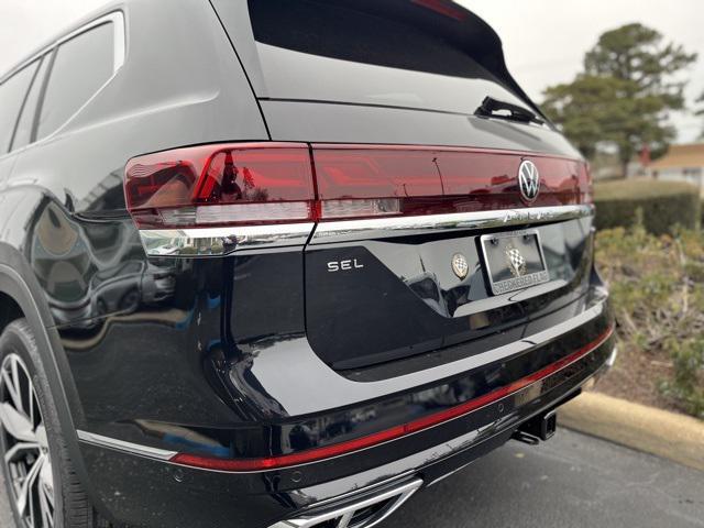 new 2026 Volkswagen Atlas car, priced at $52,053