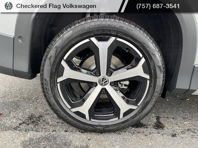 new 2026 Volkswagen Tiguan car, priced at $34,379