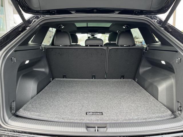 new 2026 Volkswagen Atlas Cross Sport car, priced at $44,796