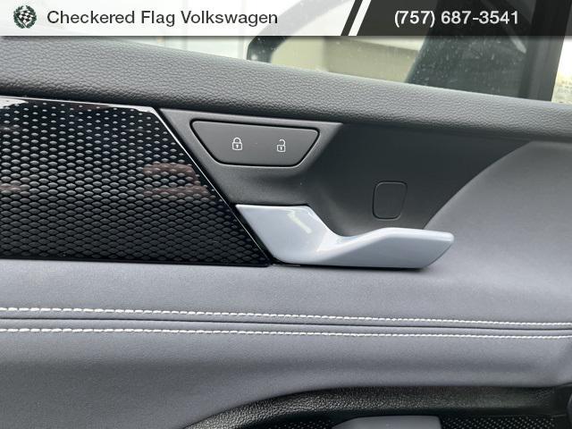 new 2026 Volkswagen Tiguan car, priced at $33,447