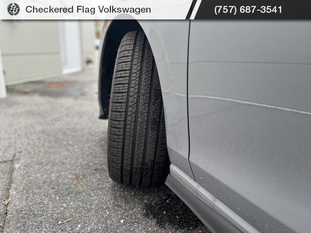 new 2025 Volkswagen Golf GTI car, priced at $35,571