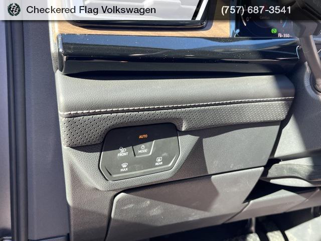 used 2025 Volkswagen Atlas car, priced at $31,792