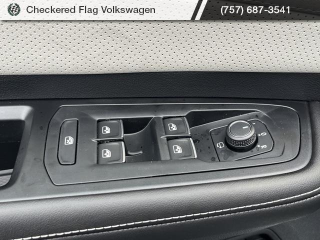 new 2026 Volkswagen Atlas Cross Sport car, priced at $52,298