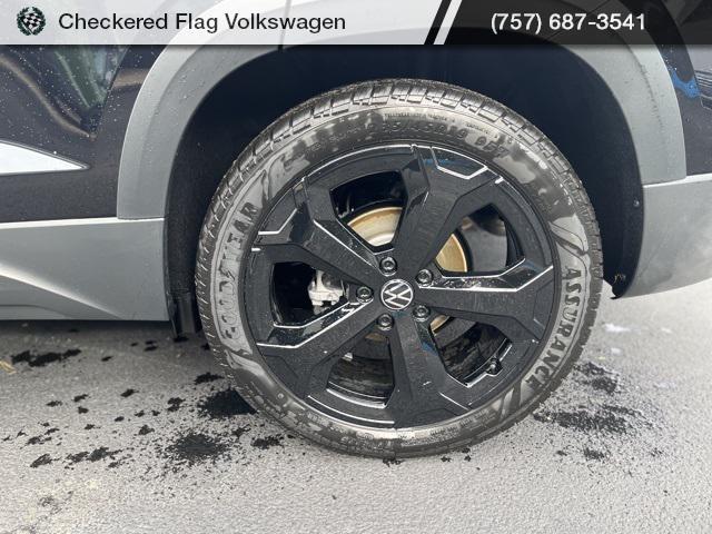new 2026 Volkswagen Taos car, priced at $35,147