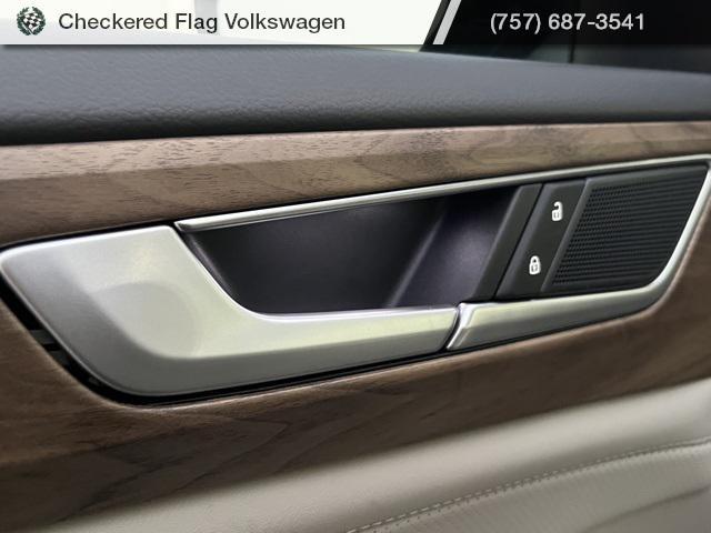 new 2026 Volkswagen Atlas car, priced at $43,838