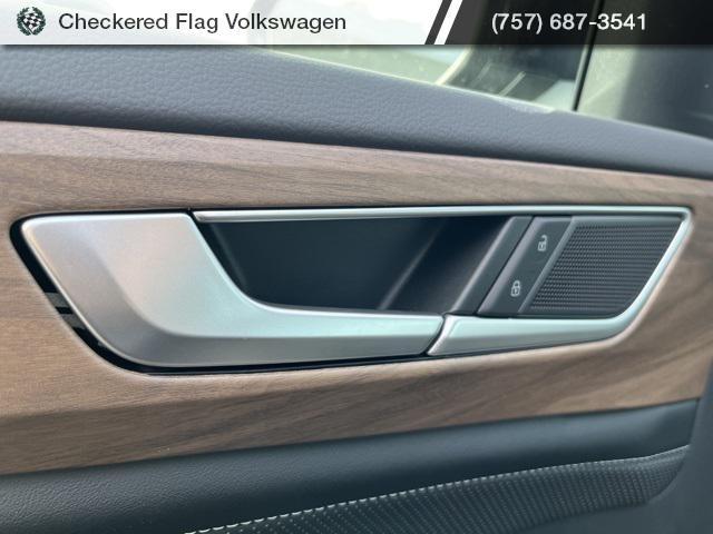 new 2026 Volkswagen Atlas car, priced at $45,099