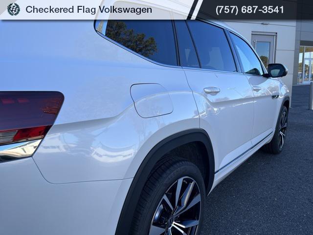 new 2026 Volkswagen Atlas car, priced at $53,203