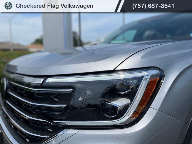 new 2026 Volkswagen Atlas car, priced at $45,689