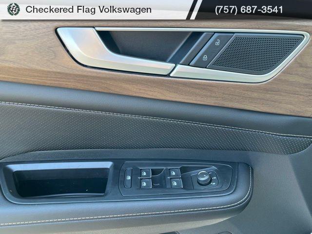 new 2026 Volkswagen Atlas car, priced at $45,616