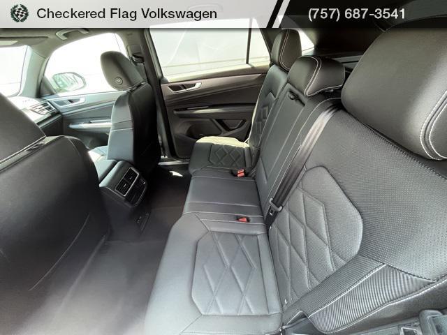 new 2025 Volkswagen Atlas Cross Sport car, priced at $34,038