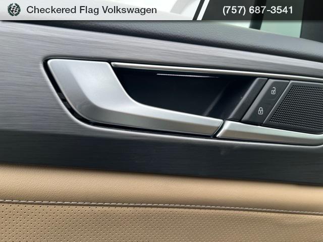 new 2026 Volkswagen Atlas Cross Sport car, priced at $44,751