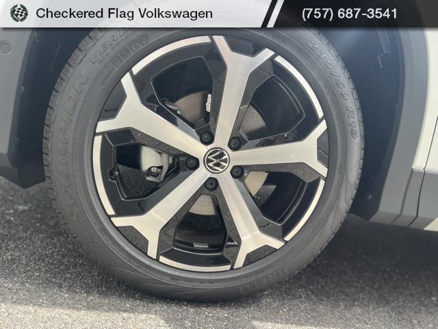 new 2025 Volkswagen Tiguan car, priced at $30,926