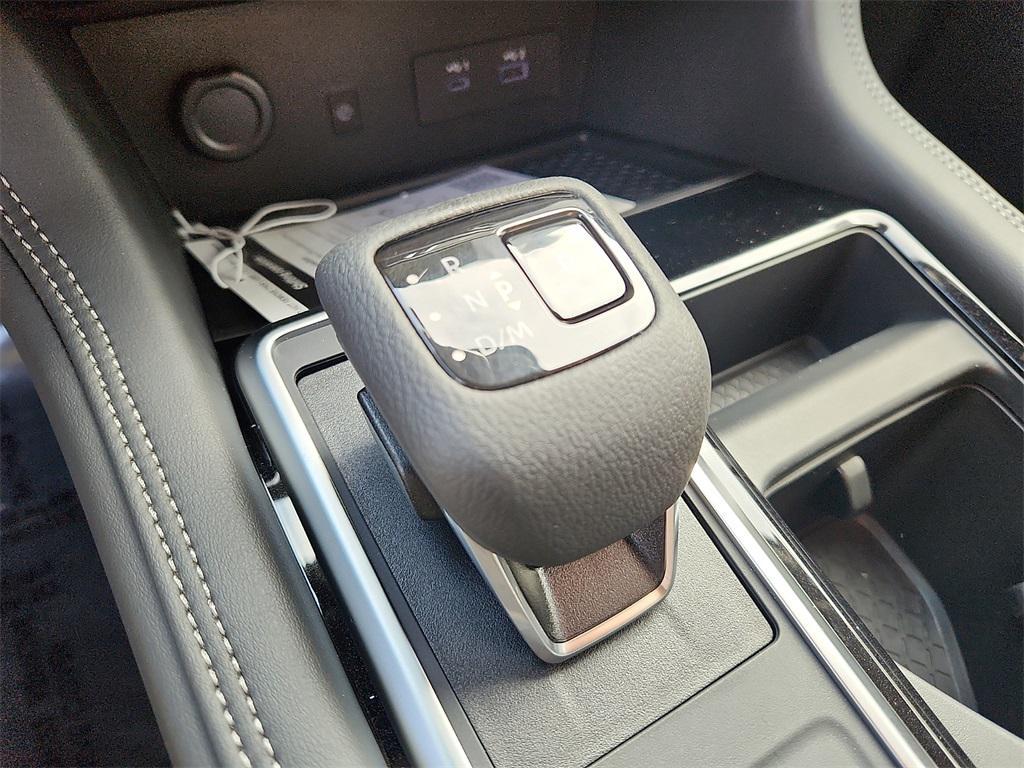 new 2025 Nissan Pathfinder car, priced at $43,877