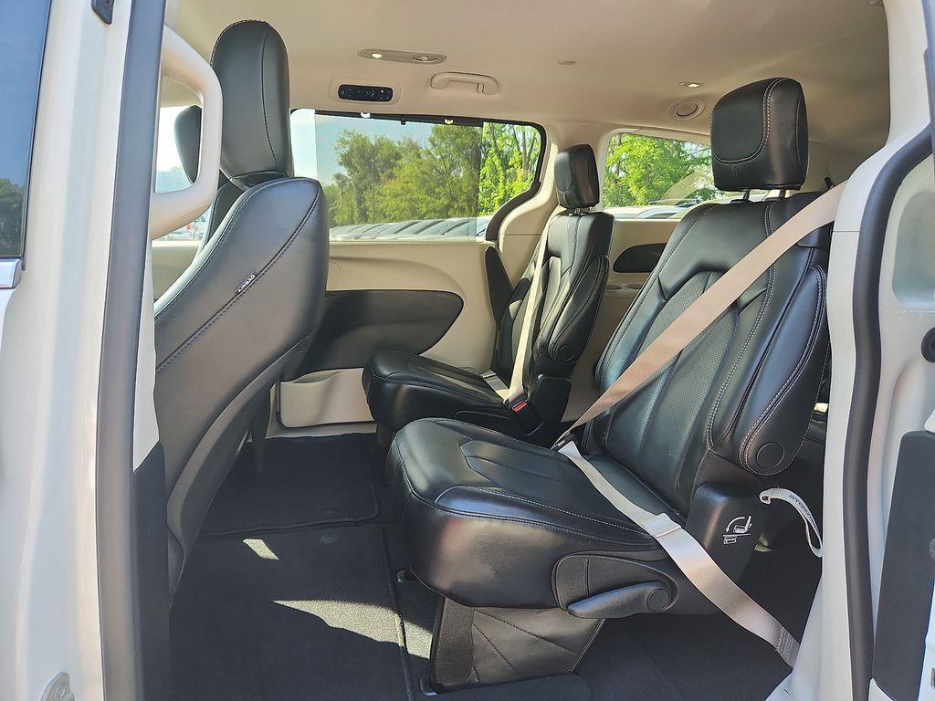 used 2023 Chrysler Pacifica car, priced at $23,800