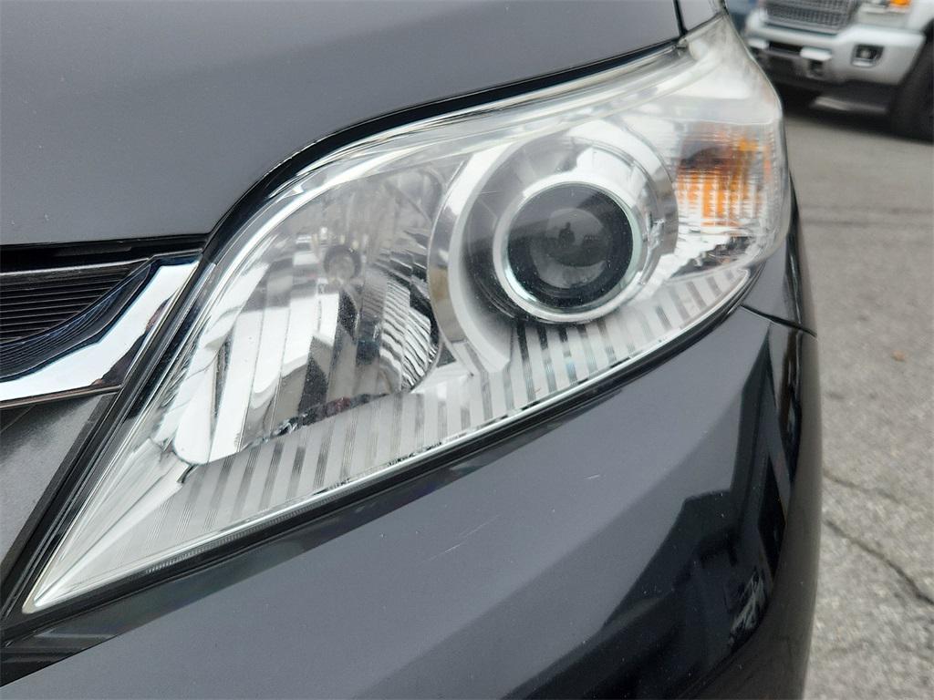 used 2020 Toyota Sienna car, priced at $27,200