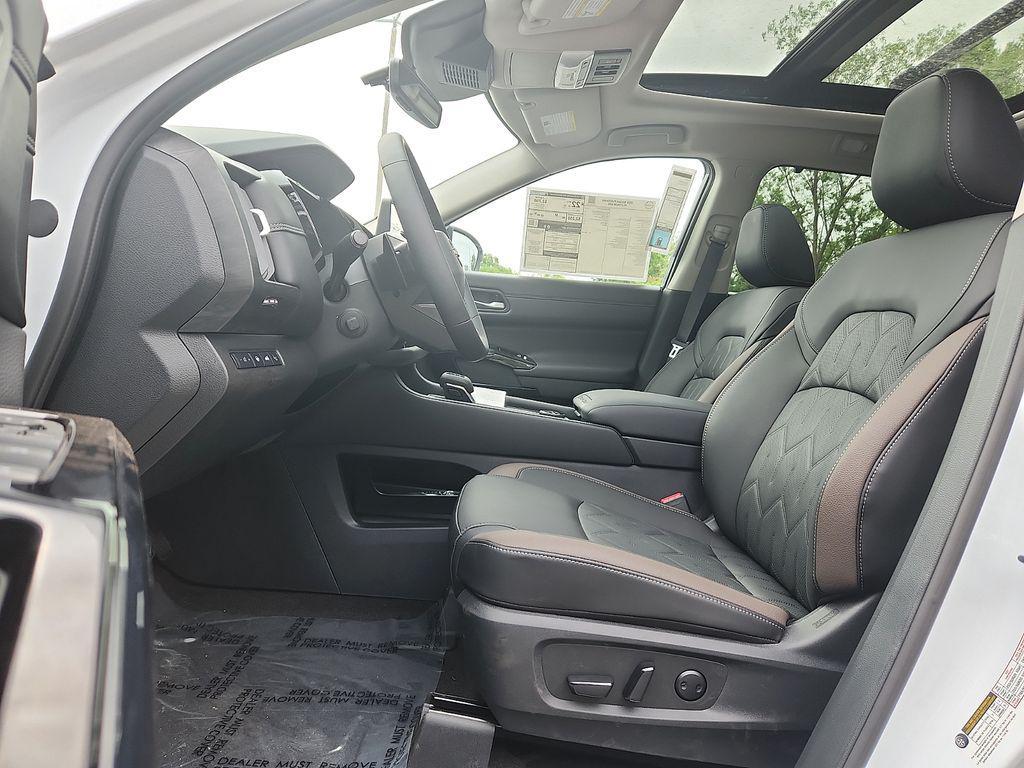 new 2026 Nissan Pathfinder car, priced at $48,939