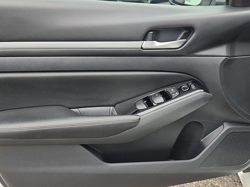 used 2023 Nissan Altima car, priced at $18,500