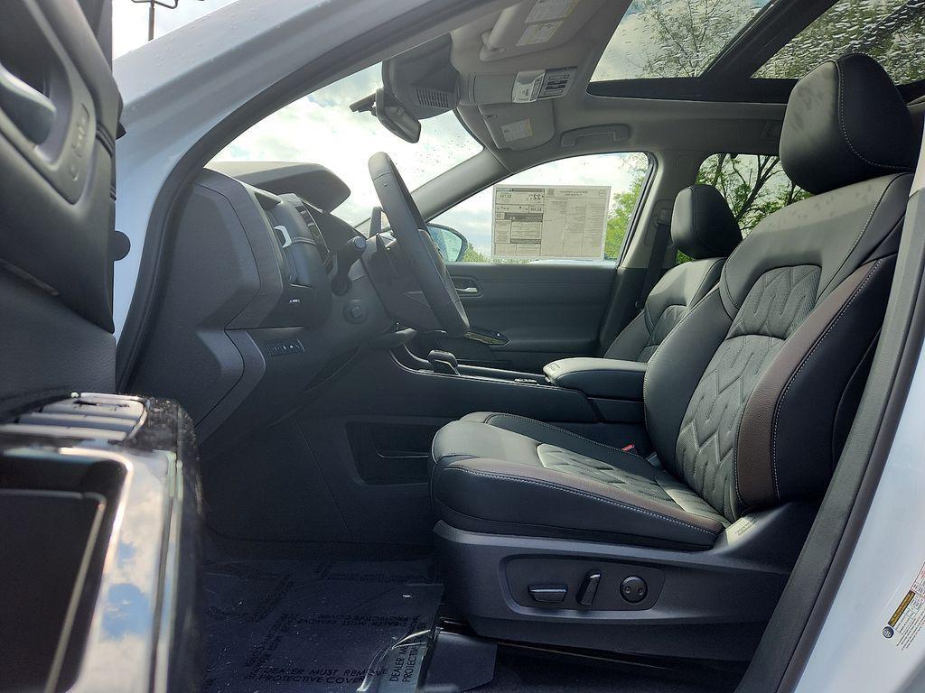 new 2026 Nissan Pathfinder car, priced at $48,939