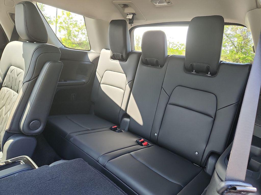 new 2026 Nissan Pathfinder car, priced at $49,337