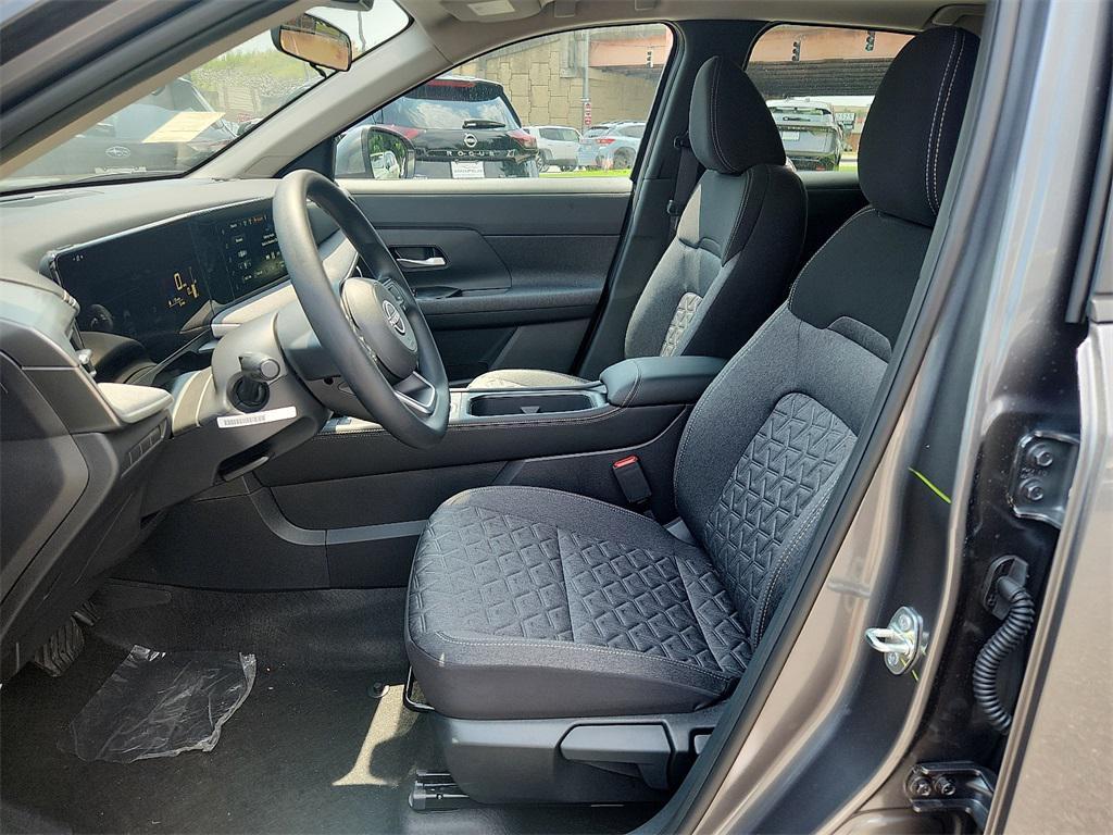 new 2025 Nissan Kicks car, priced at $24,655