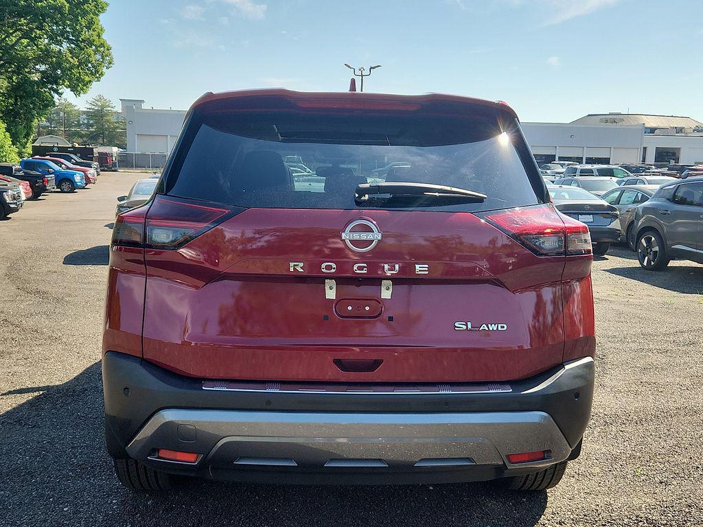 used 2022 Nissan Rogue car, priced at $24,300