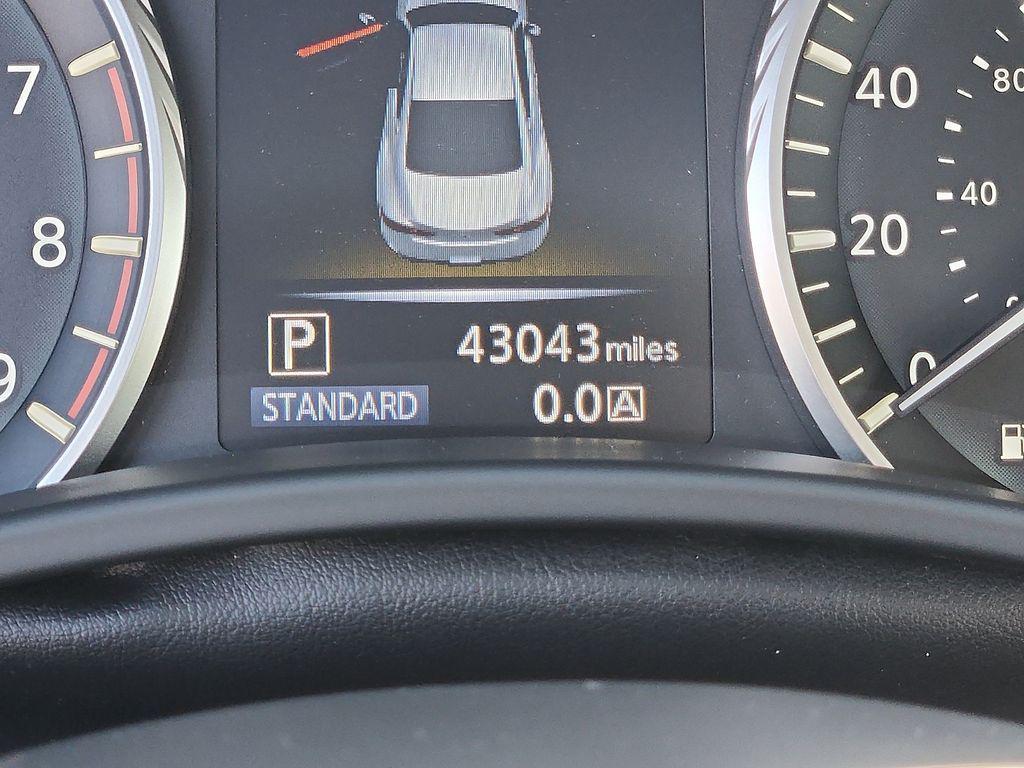 used 2021 INFINITI Q60 car, priced at $30,600