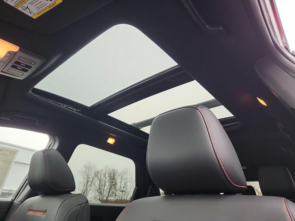 new 2026 Nissan Pathfinder car, priced at $43,589